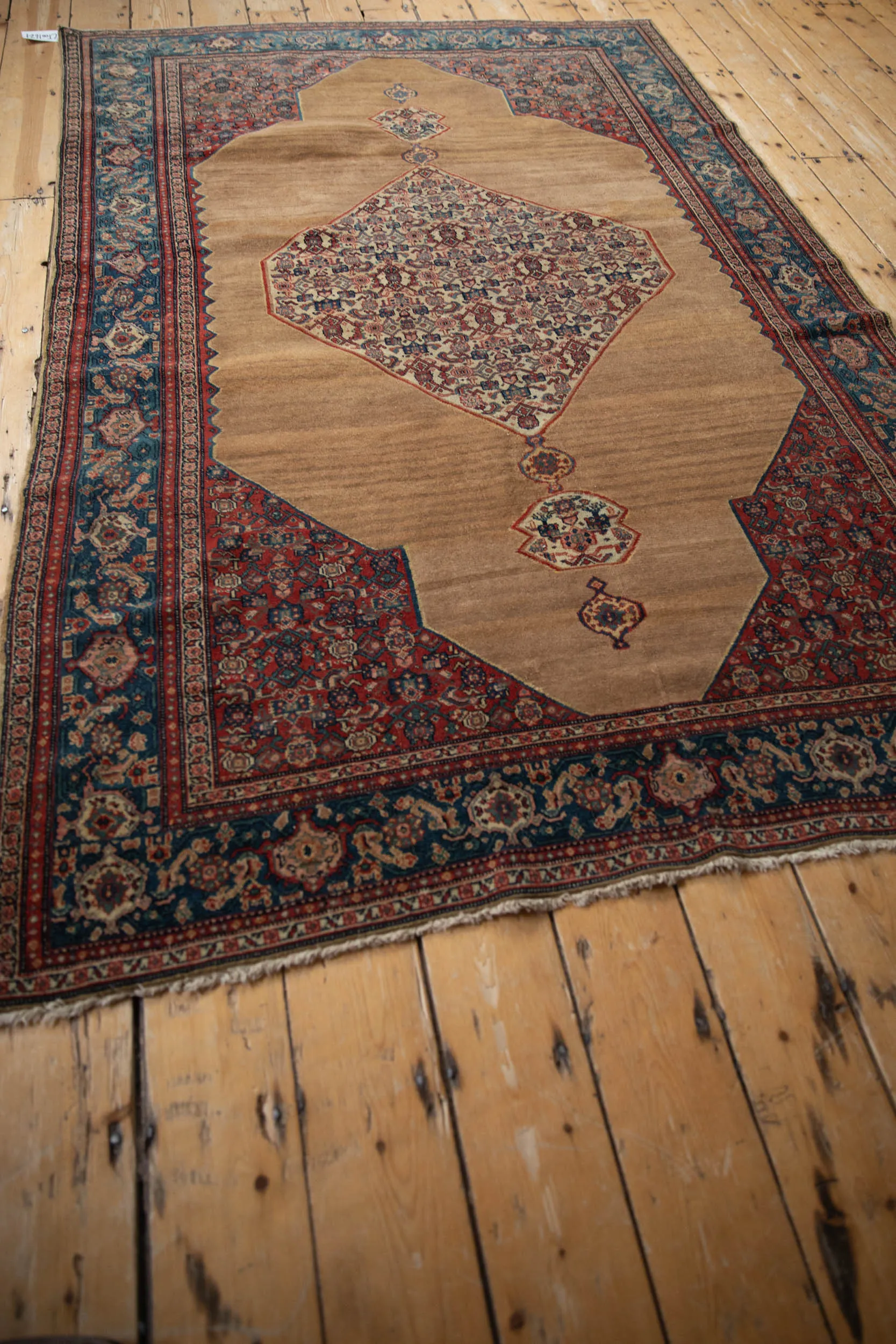 5x7.5 Antique Fine Senneh Rug