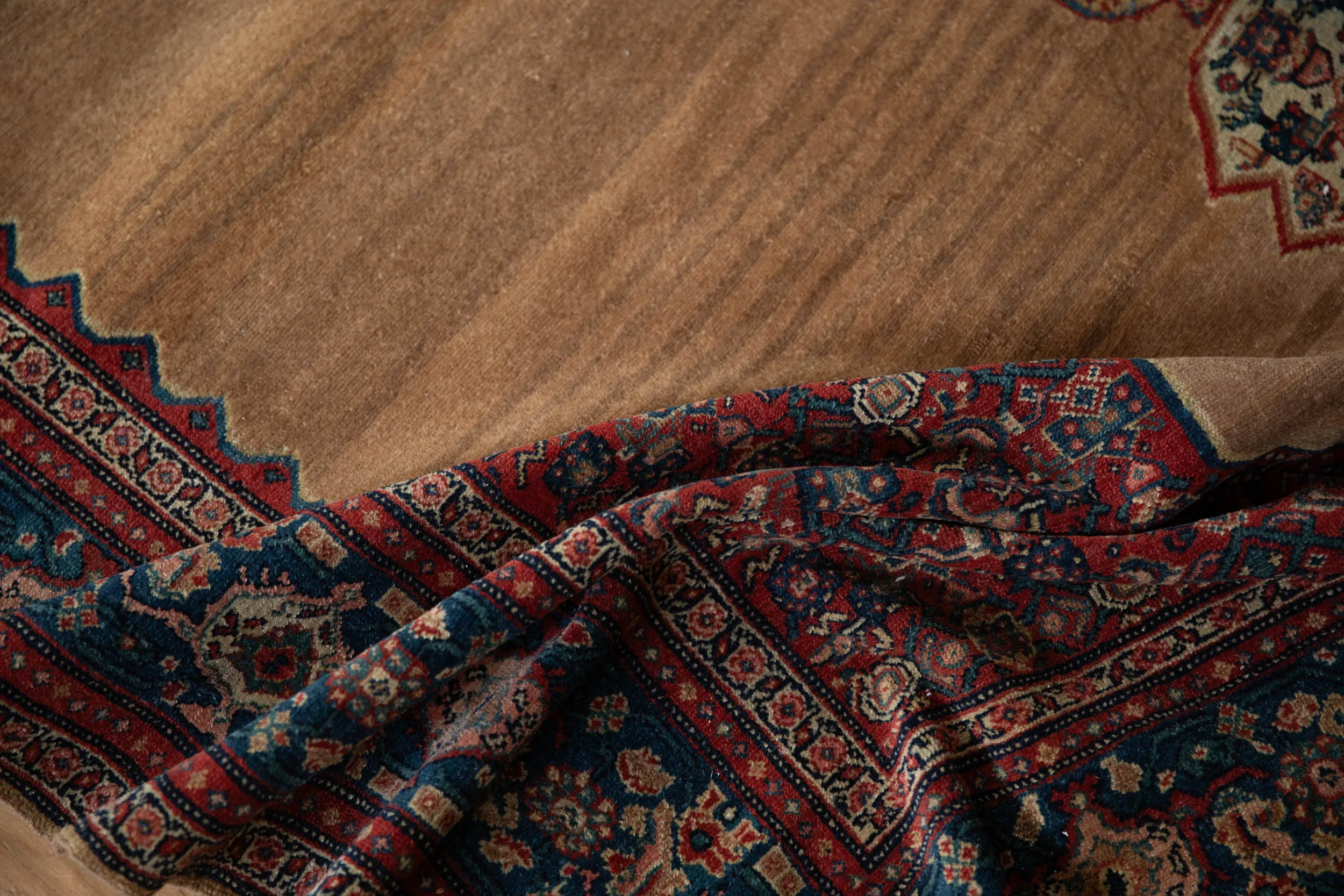 5x7.5 Antique Fine Senneh Rug