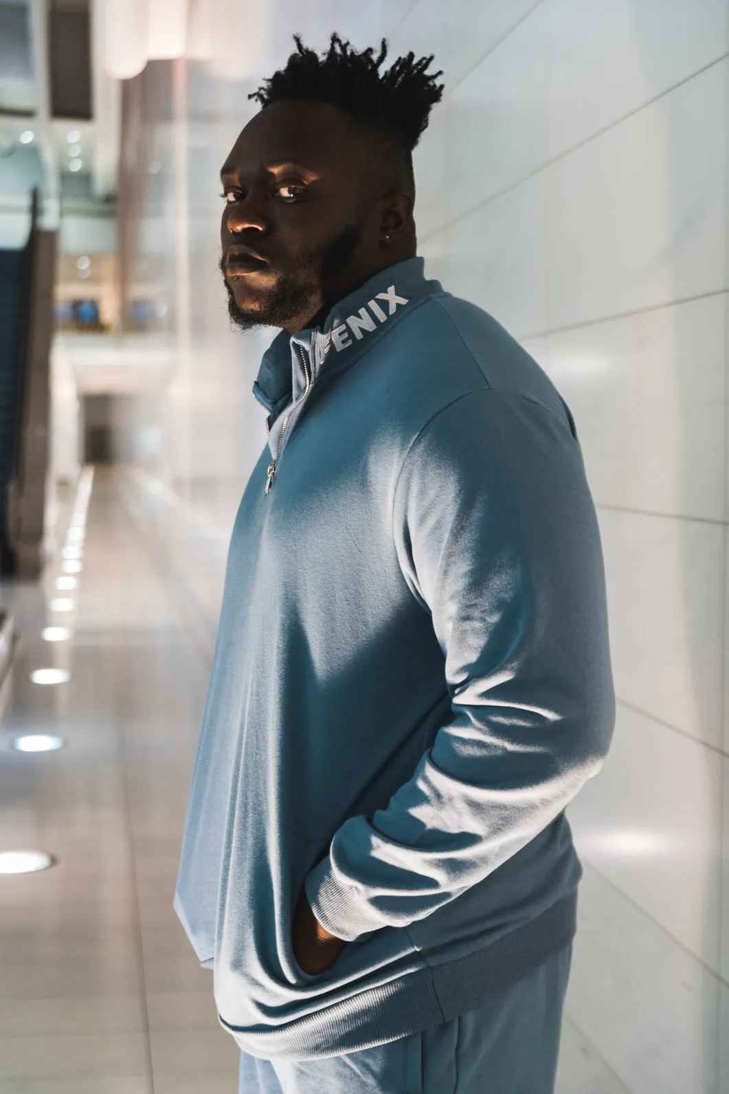BLUE HALF ZIP-UP SWEATSHIRT