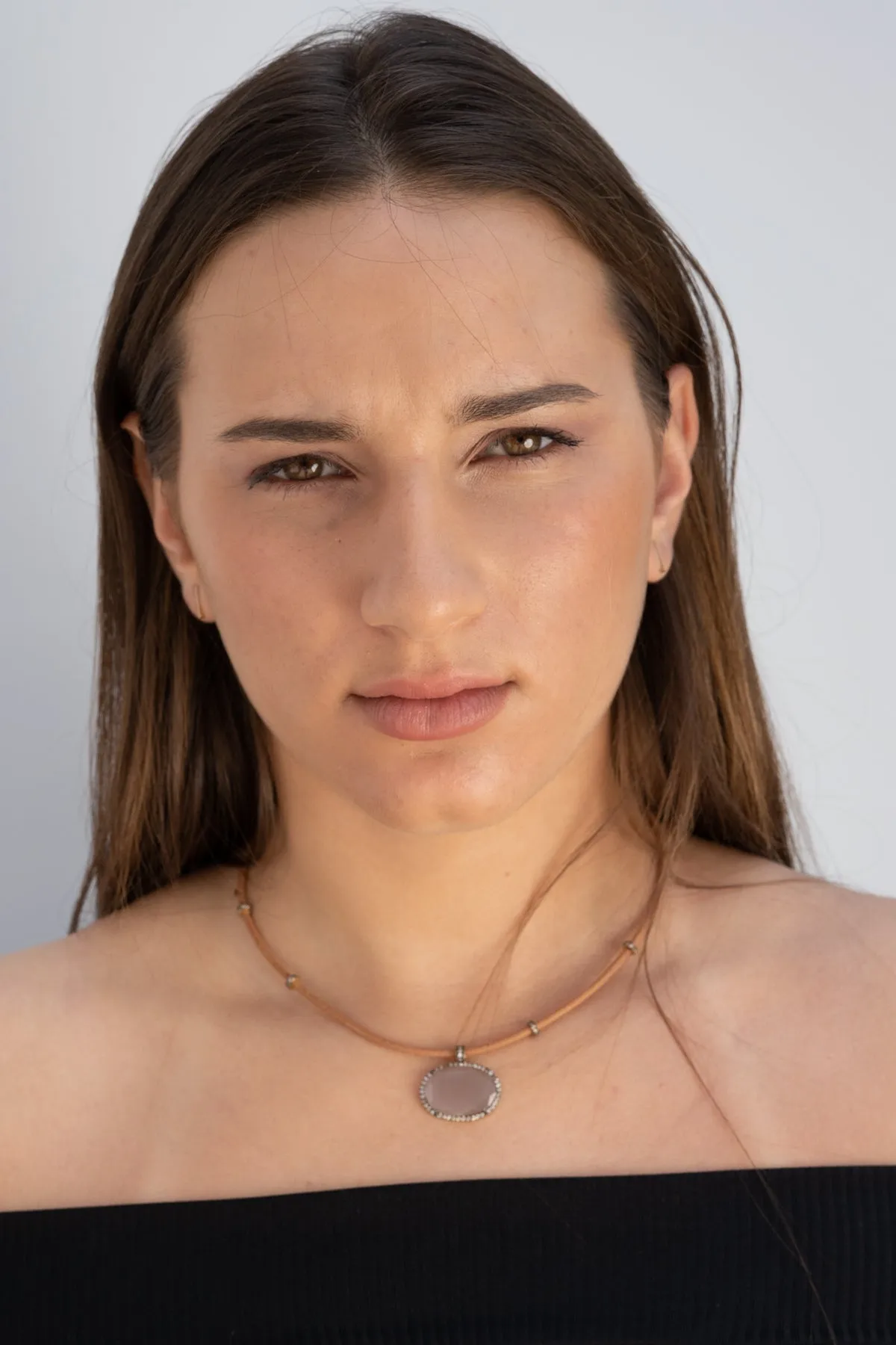 Boho Chic Leather Necklace with Gold Pendant