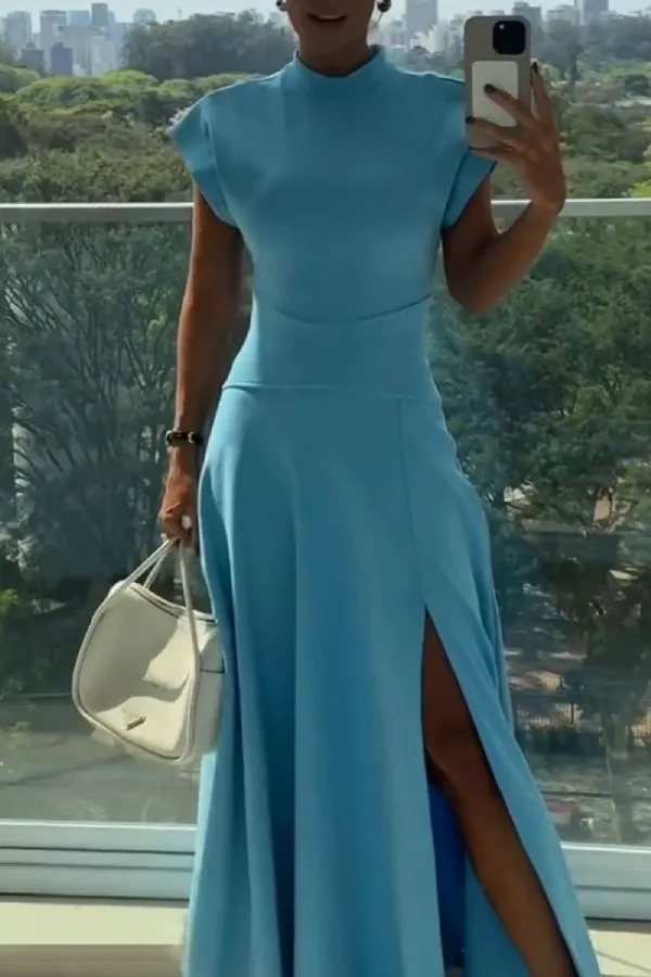 Chic Slim Fit Dress with Flying Sleeves