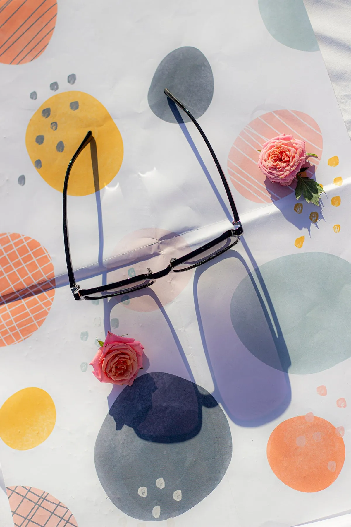 Elegant Square Side Metal Detail Sunglasses