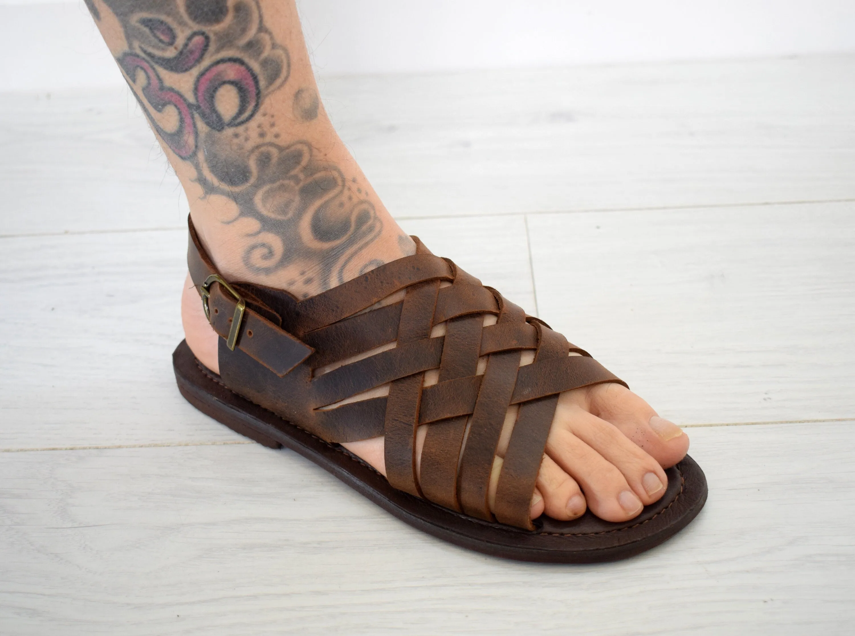 Gladiator Renaissance Tan leather men sandals, Gift For Men, Free shipping, Handmade Sandals, Genuine Leather sandals
