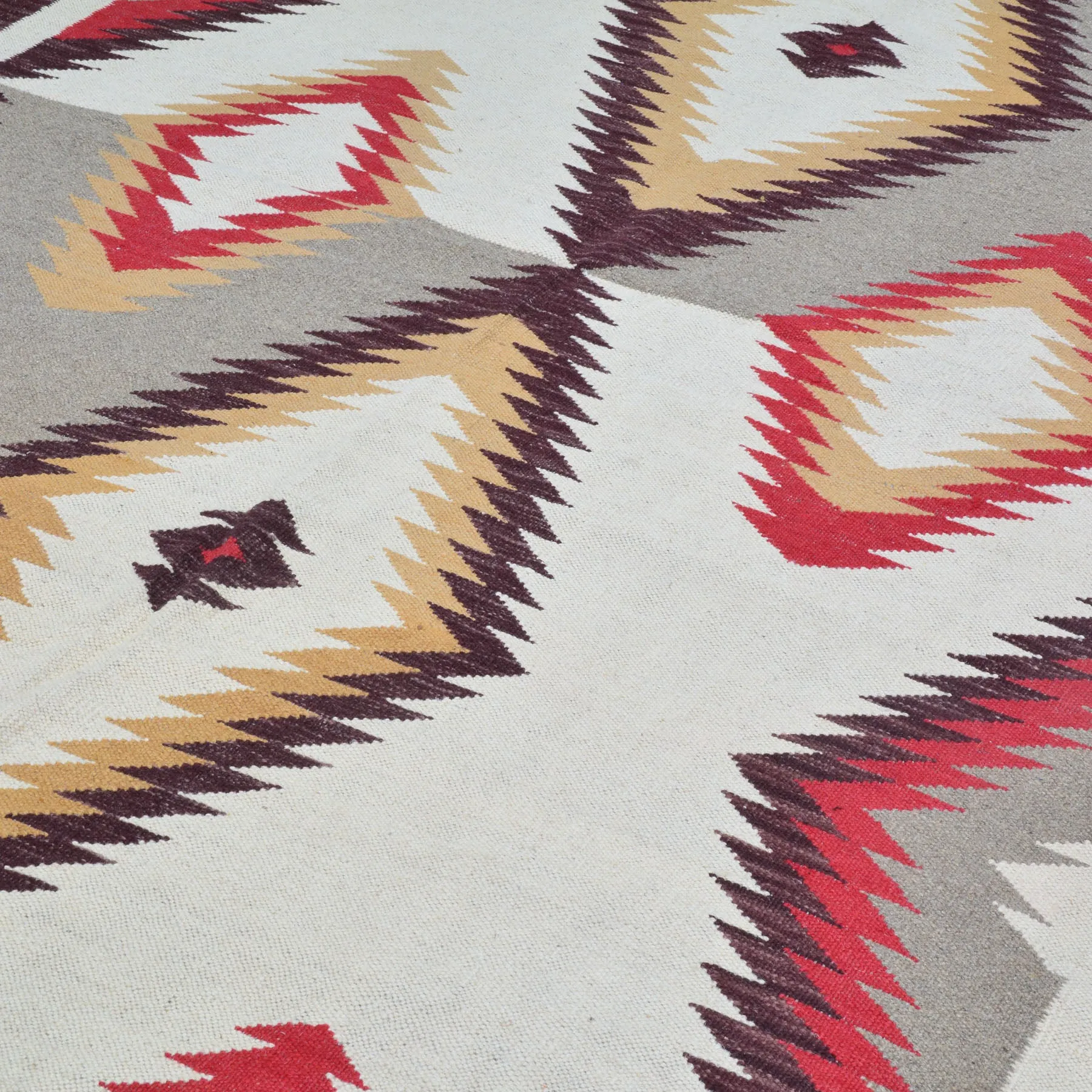 Hand-Woven Reversible Southwestern Design Handmade Wool Kilim (Size 5.10 X 8.8) Cwral-10338