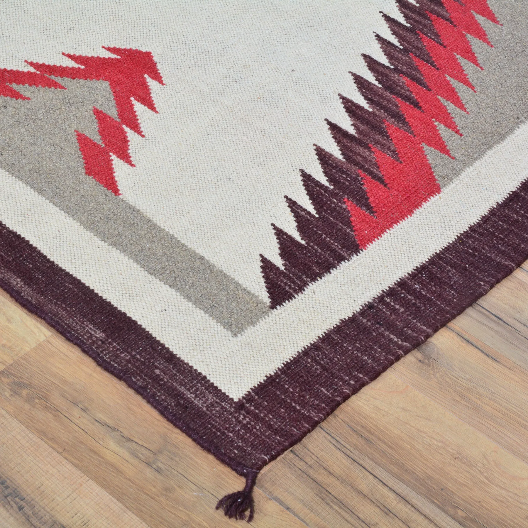 Hand-Woven Reversible Southwestern Design Handmade Wool Kilim (Size 5.10 X 8.8) Cwral-10338
