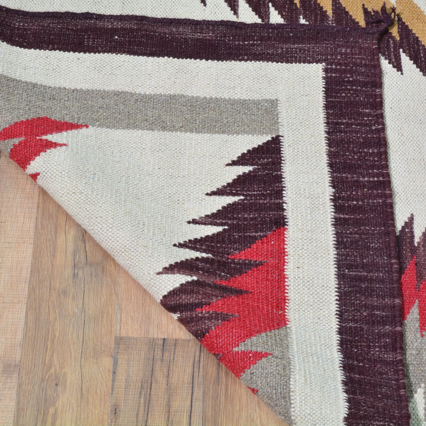 Hand-Woven Reversible Southwestern Design Handmade Wool Kilim (Size 5.10 X 8.8) Cwral-10338