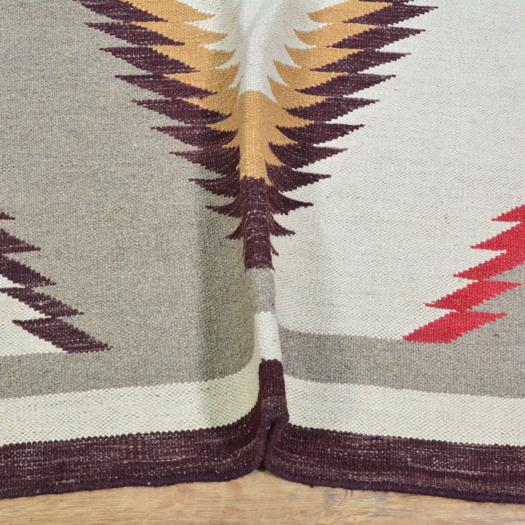 Hand-Woven Reversible Southwestern Design Handmade Wool Kilim (Size 5.10 X 8.8) Cwral-10338