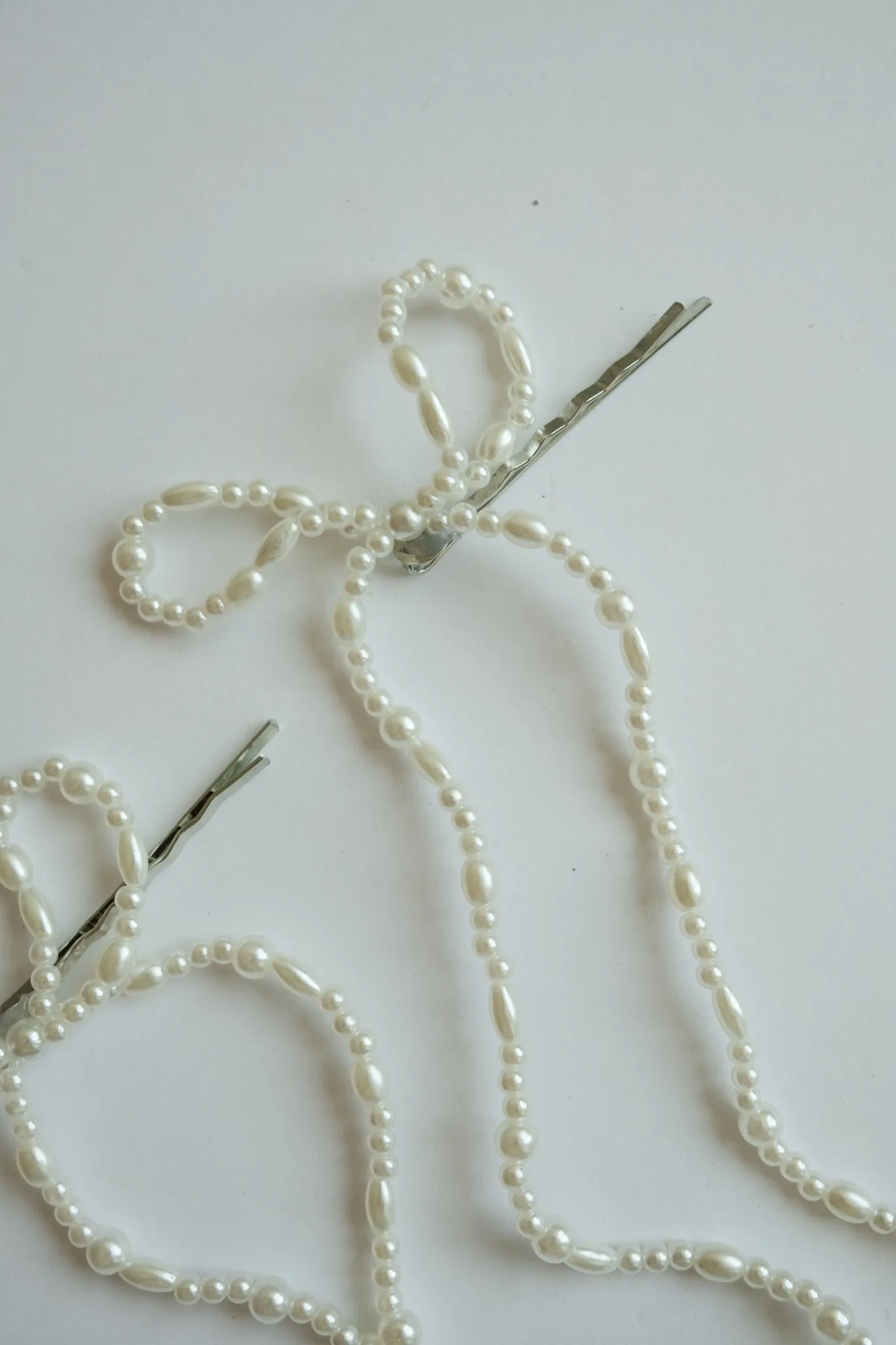 HOMECOMING QUEEN BOW BOBBY PINS