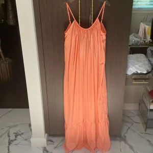 New ASOS DESIGN Coral Floaty Maxi Dress