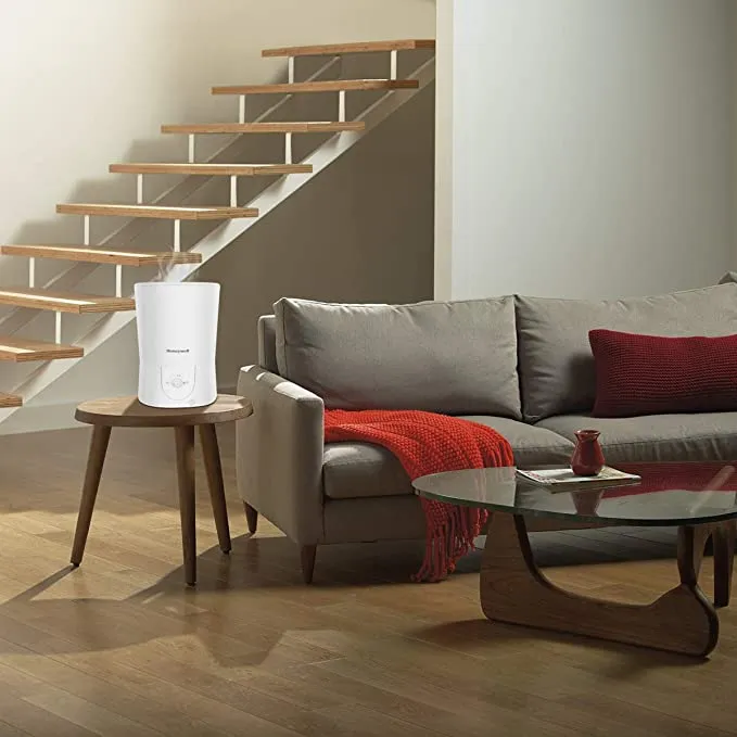 New in box! Honeywell HWM440WC Top Fill Easy to Care Warm Mist Humidifier, White, with Essential Oil Cup, Auto Shut-off, Warm Visible Mist
