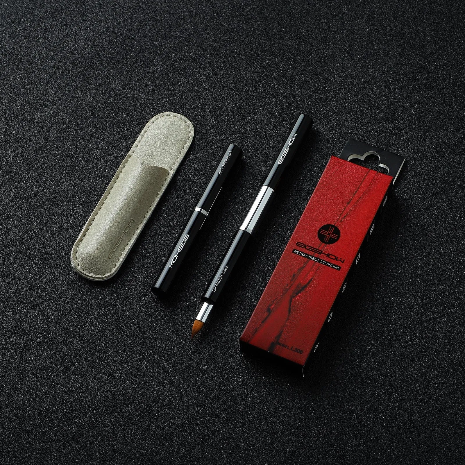 Retractable Lip Brush L306