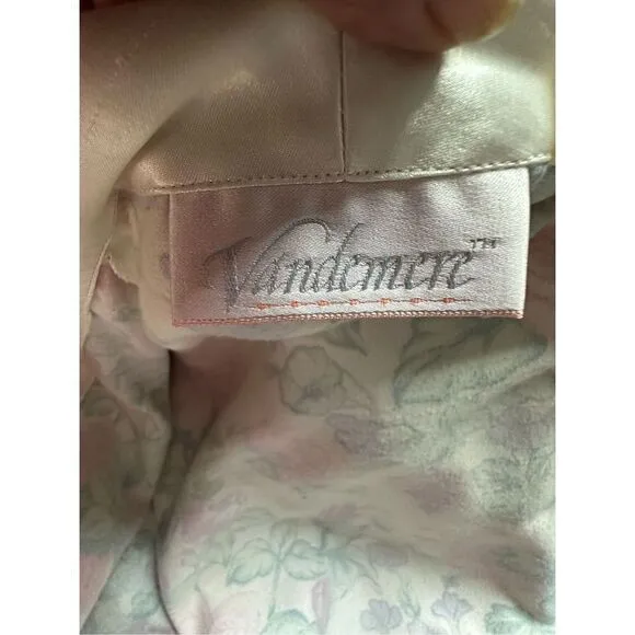 Vandemere Women's Floral Self Tie Waist Long Robe Pearl White Pink Medium