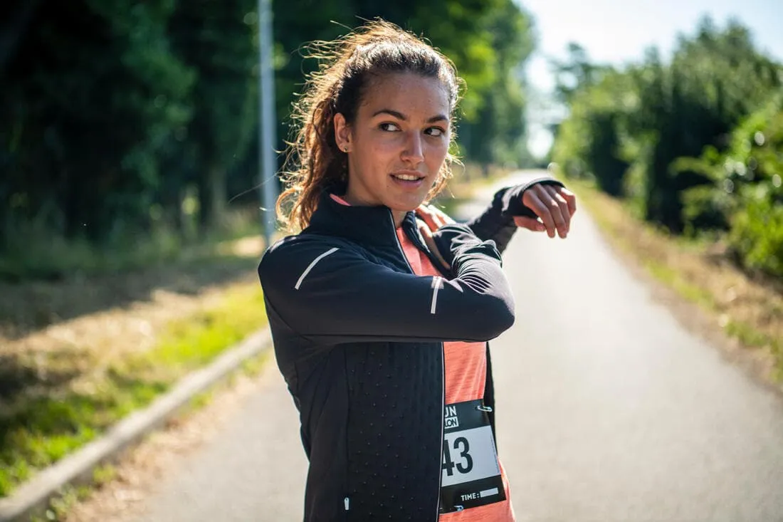 VESTE RUNNING HIVER FEMME CHAUDE KIPRUN WARM NOIR