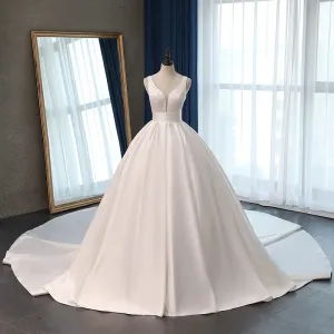 Wedding Guest Dresses: Elegant Wedding Dress Corset Long Train