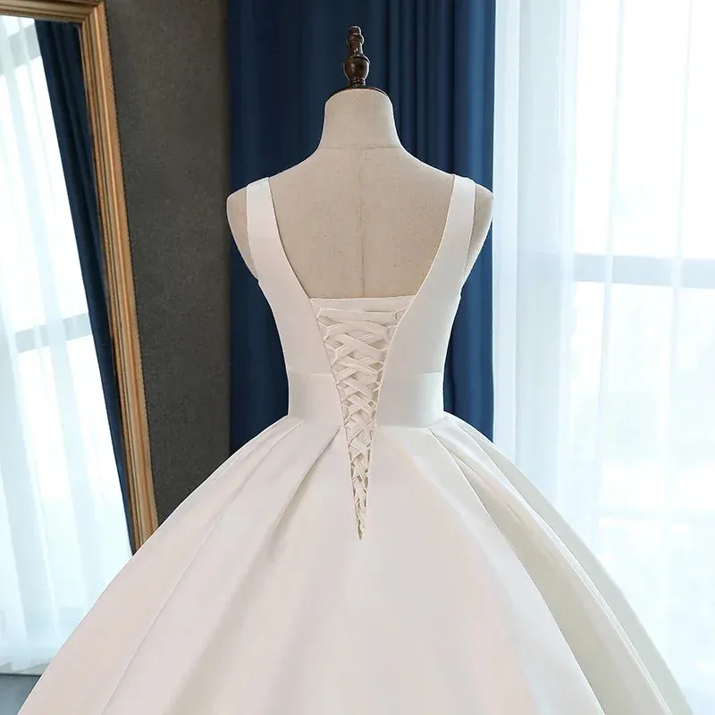 Wedding Guest Dresses: Elegant Wedding Dress Corset Long Train
