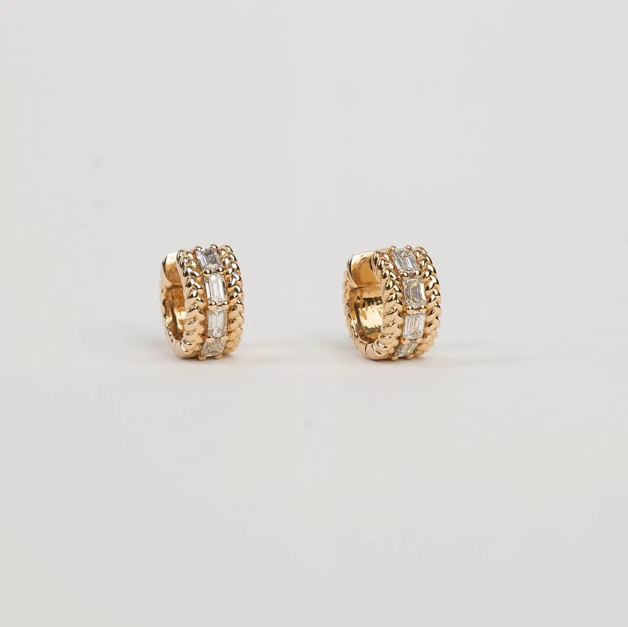 WOVEN ESSENTIA EMERALD CUT HUGGIE EARRINGS